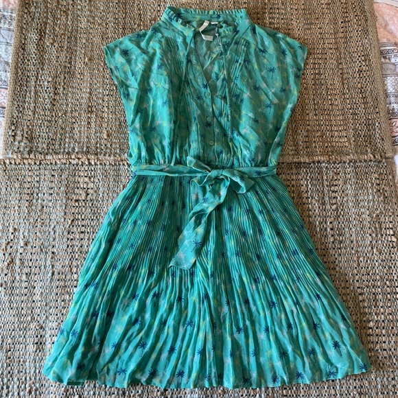 LC Lauren Conrad Dresses & Skirts - NTW Teal Palm Tree Dress